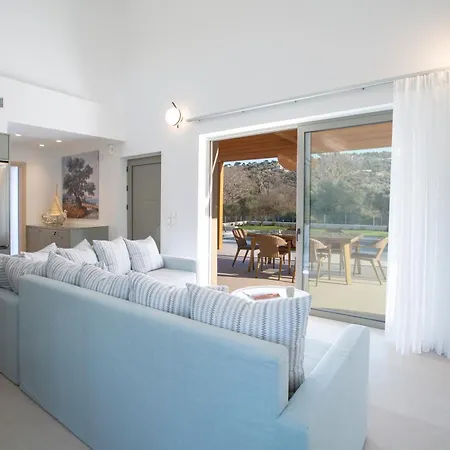 Elpis Lefkada City