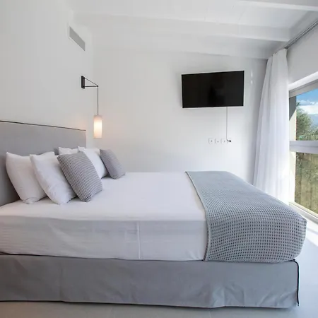 Elpis * Lefkada City