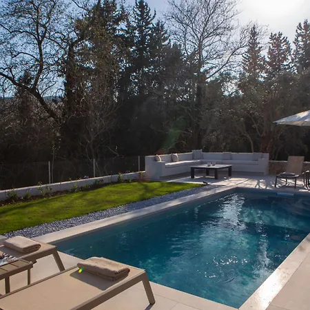 Elpis Villa